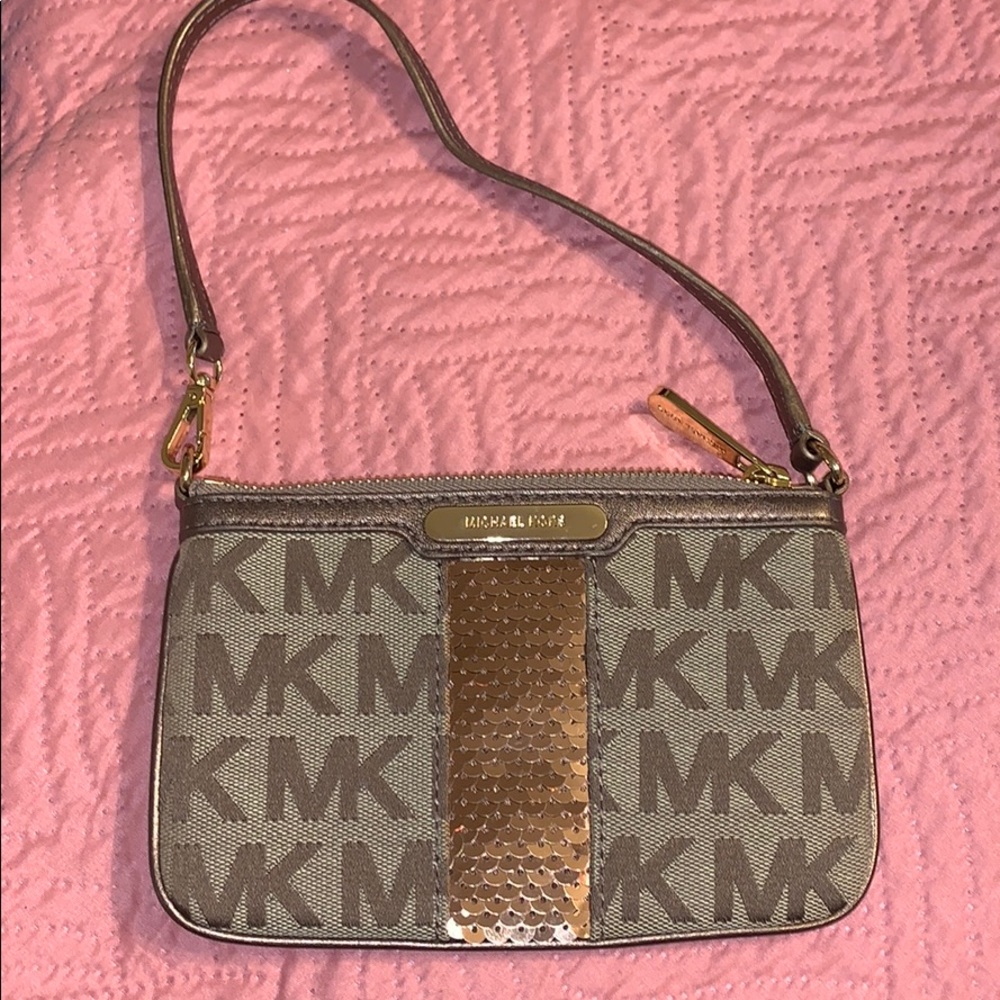 Beautiful Michael Kors wristlet!